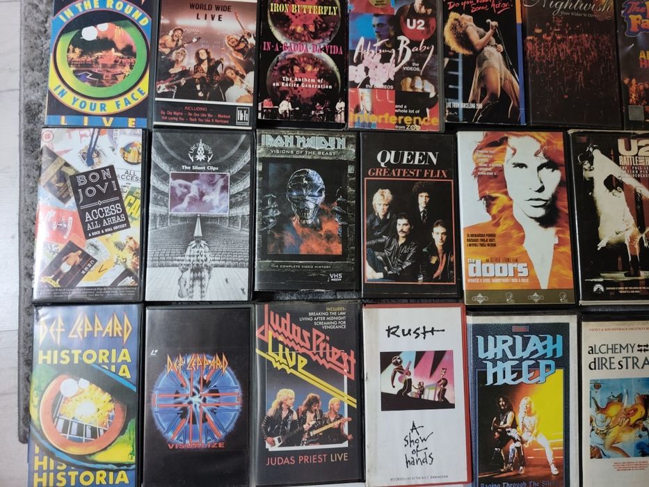 Zestaw VHS z koncertami