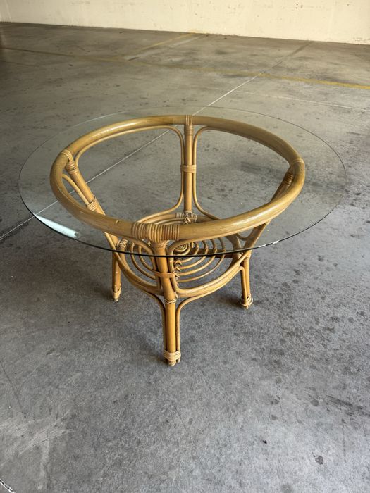 Mesa redonda de Bambu e Vidro