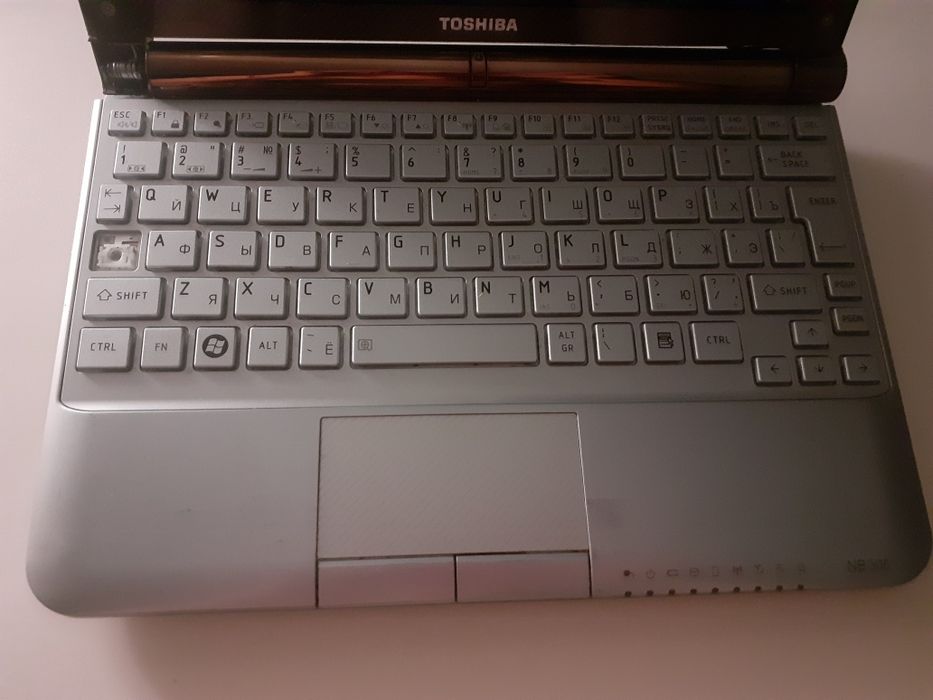 Продается ноутбук на запчасти