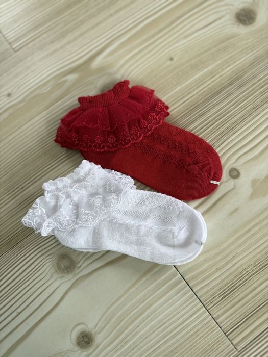 Komplet uroczych skarpetek niemowlecych z koronka 13-15cm