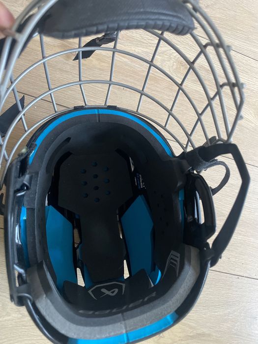 Kask hokejowy z krata okazja Bauer Re-Akt 55 rozm M