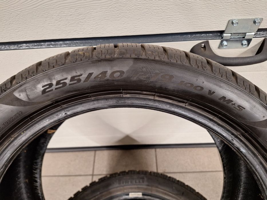 245/40R19 / 255/40R19 zimowe BMW i4 Pirelli Winter 2023