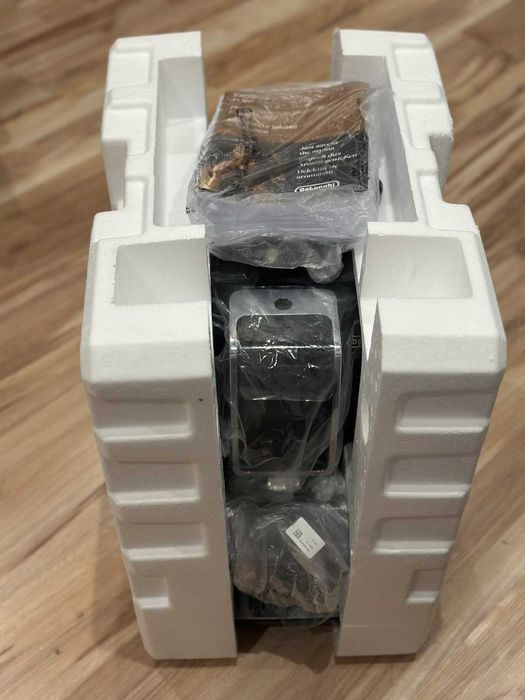 кавомашина Delonghi Dinamica Plus кавомолка Делонги кофемашина