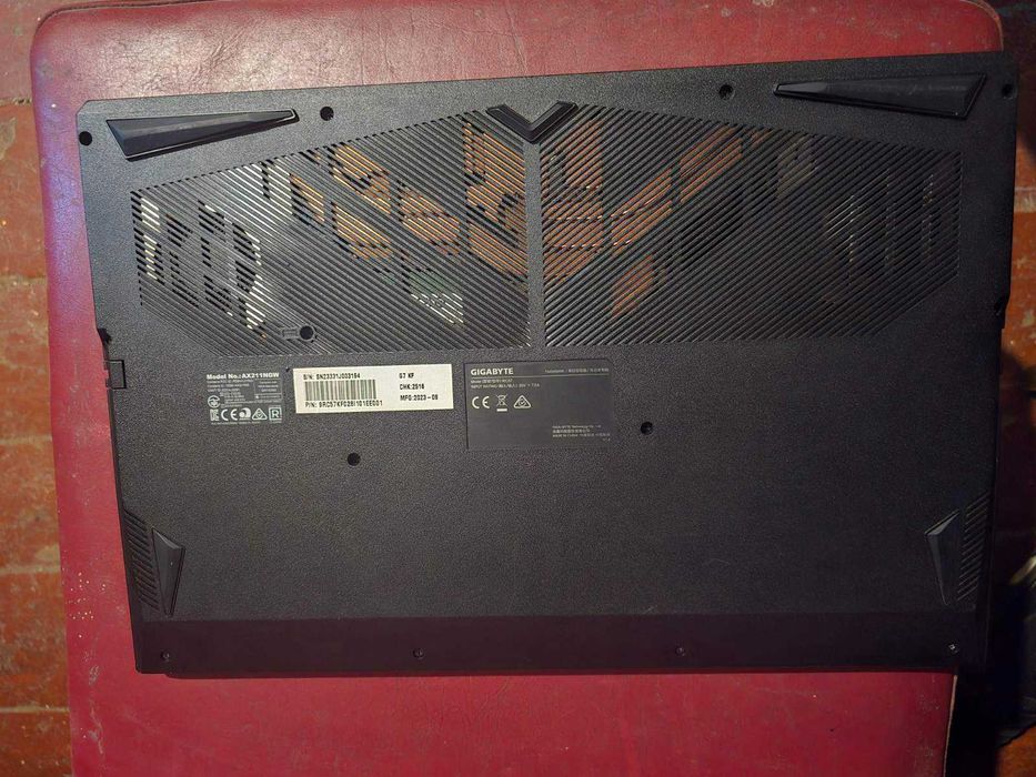 Ноутбук Gigabyte G7 KF i5-12500H/16GB/512 RTX4060