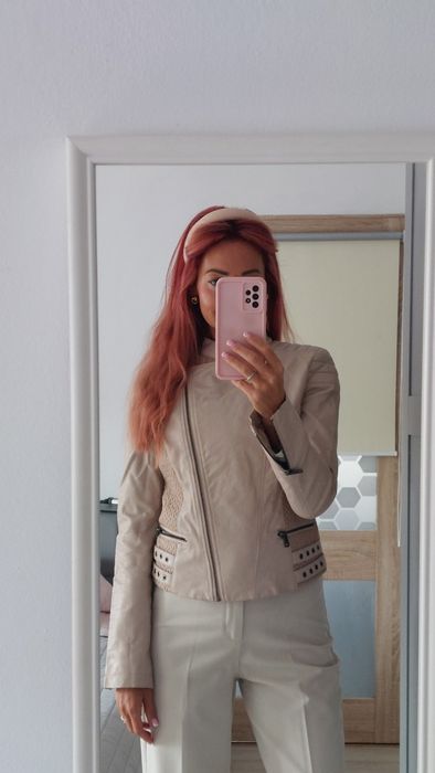 Kurtka damska GUESS – rozmiar S, idealny stan