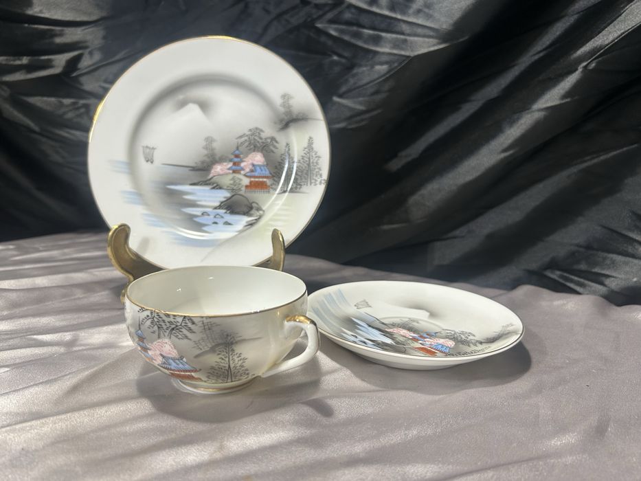 Filiżanka Trio – Kutani – japońska porcelana z wizerunkiem gejszy