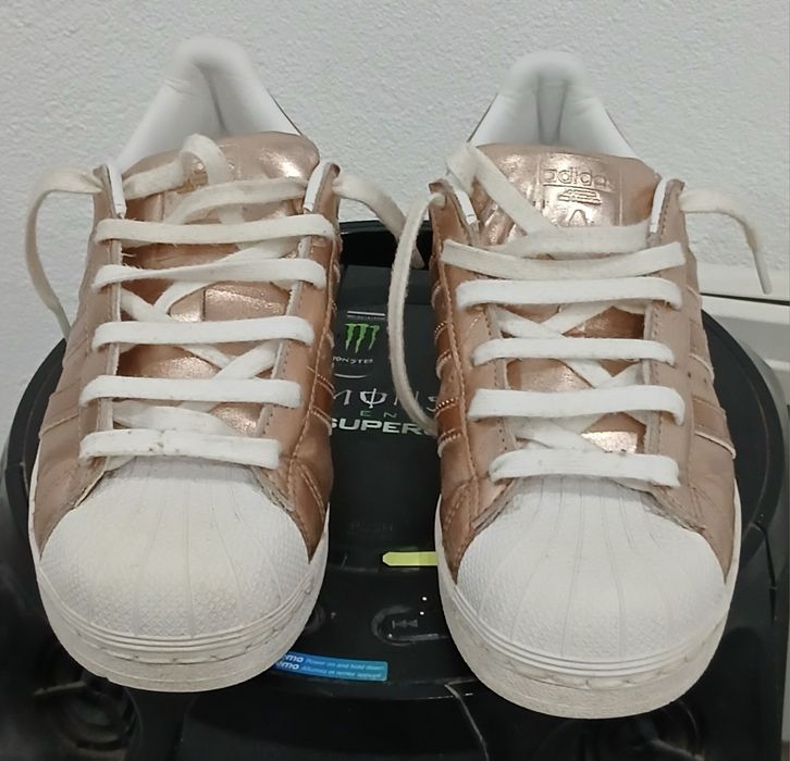 Tenis Adiadas numero 39