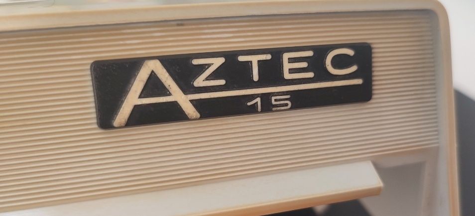 Вінтажна друкарська машинка Aztec 15 з футляром,Східна Німеччина, Кирилиця (Українська розкладка)