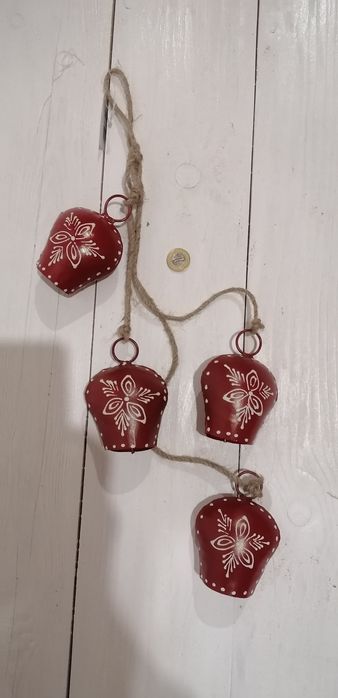 Dzwonki metalowe, dzwonki czerwone, dzwonki indyjskie