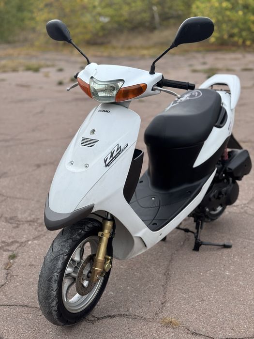 Скутер мопед Сузуки ЗЗ інчап спорт Suzuki ZZ INCN UP SPORT з контейнер