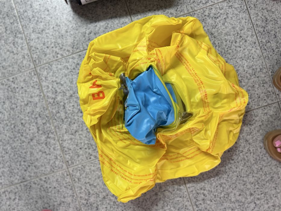 Boia amarela decathlon 7-11 kg