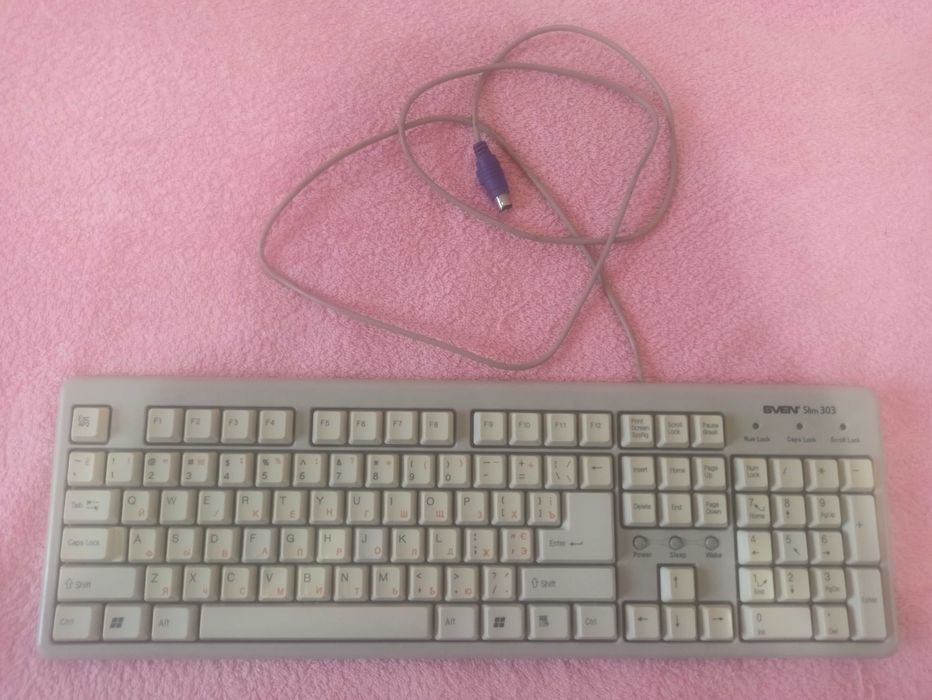 Продам клавиатуру для компьютера.