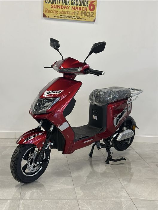 SCOOTER SEM CARTA, NOVAS E COM BATERIA DE LÍTIO removivel! Últimas unidades em stock.