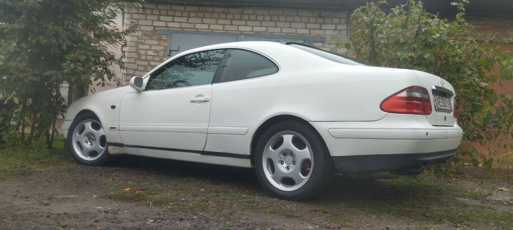 Продам авто W208