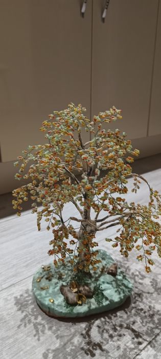 Дерево из бисера