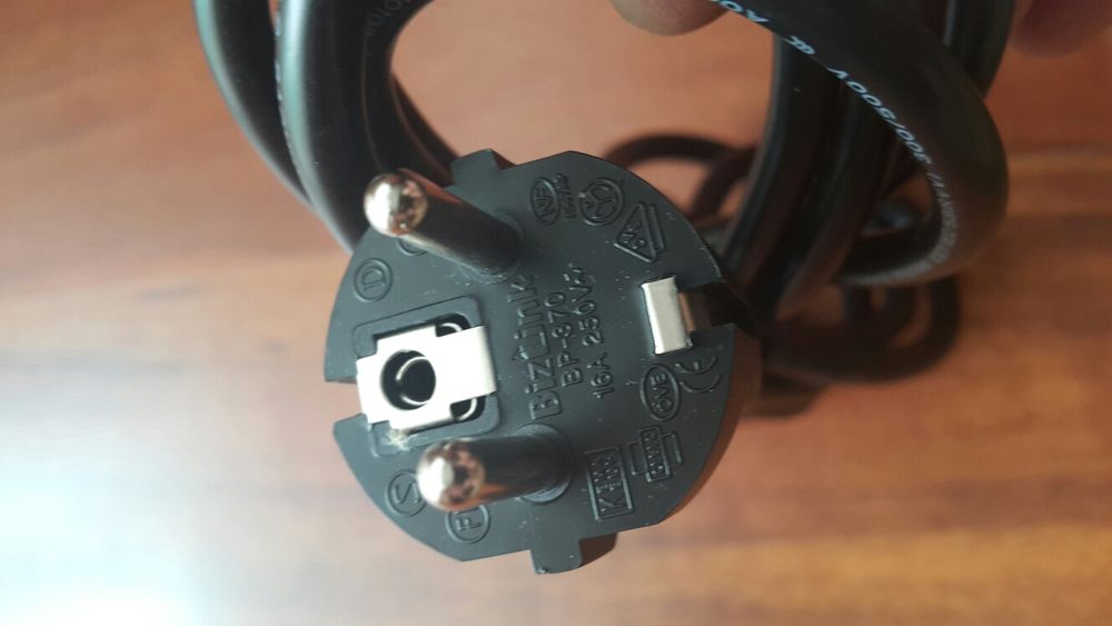 Przewód zasilający