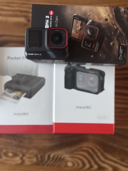 Insta360 Ace Pro 2 Flash Print Bundle