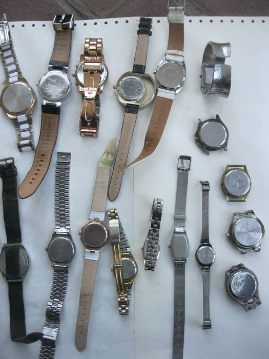 Продам часы наручные