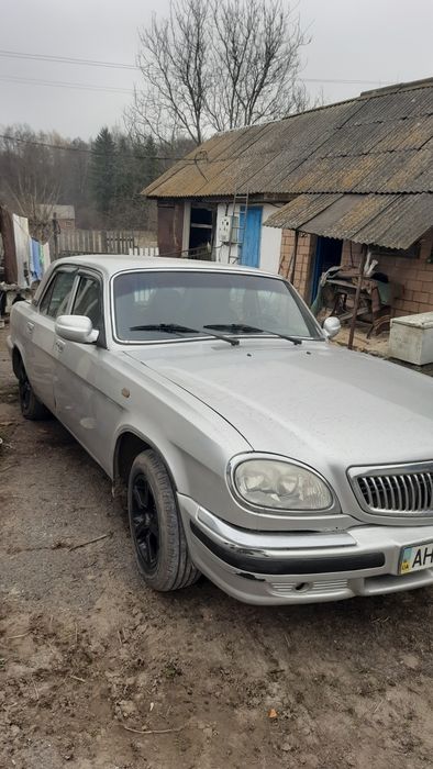 Волга 31105 2004 рік