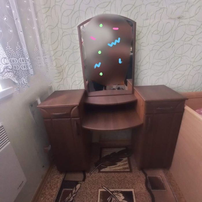 Терміново продається трюмо
