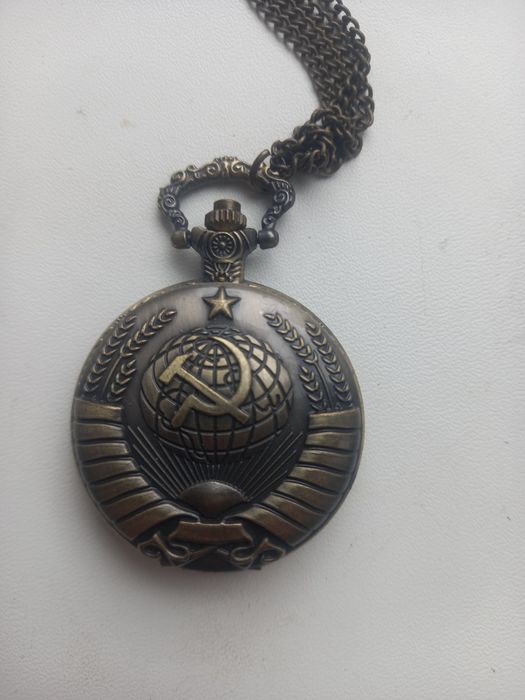 Часи.     нагрудні