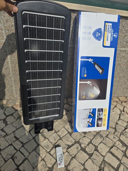 Holofote solar led 250 watts + Sensor de movimento + Comando novo