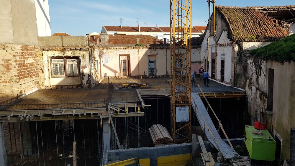 Construção Chave na Mão e Remodelações Totais