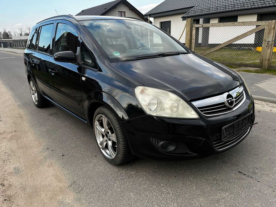 Opel zafira 1.8 klima zadbana