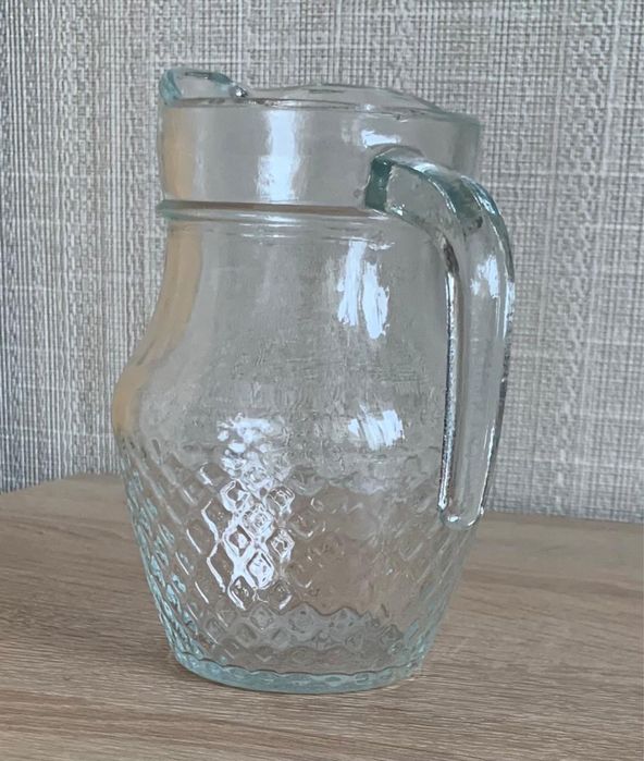 Скляний глечик Garbo Glass, 0,5 л