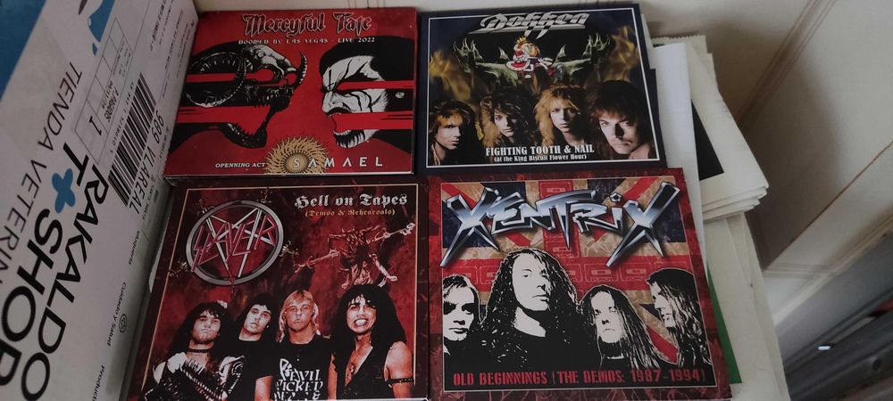 CDs e DVDs de Metal, Rock, Indie, Alternativo + Filmes em DVD