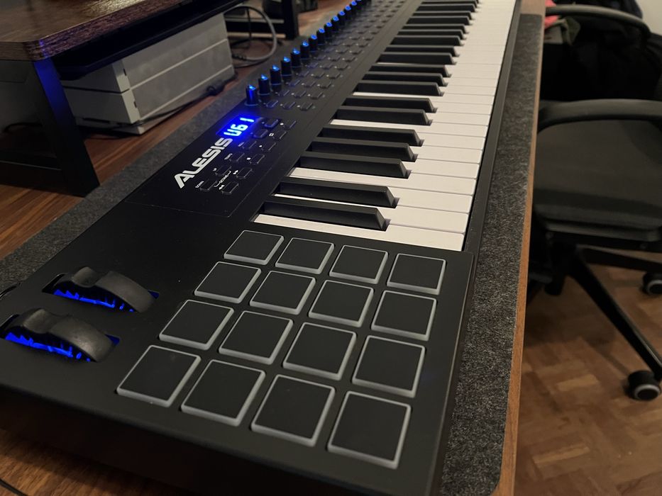 Alesis VI61 - Teclado MIDI
