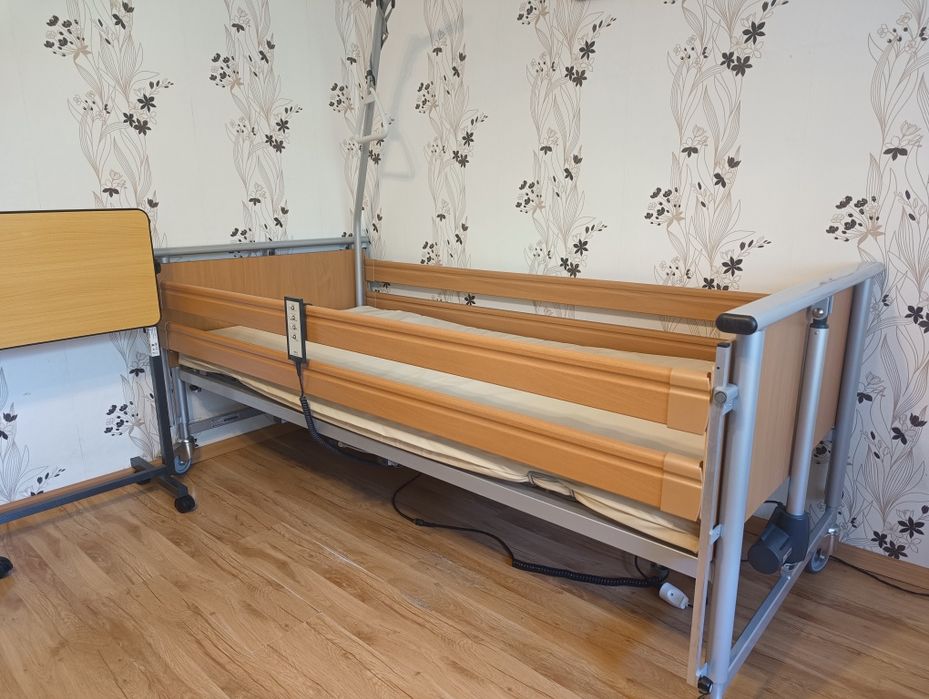 Łóżko do rehabilitacji.