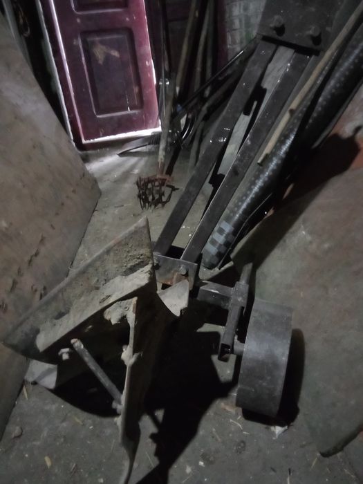 Плуг до мотоблока