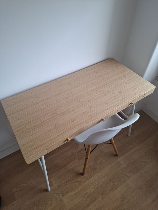 Secretária Ikea Lillasen nova