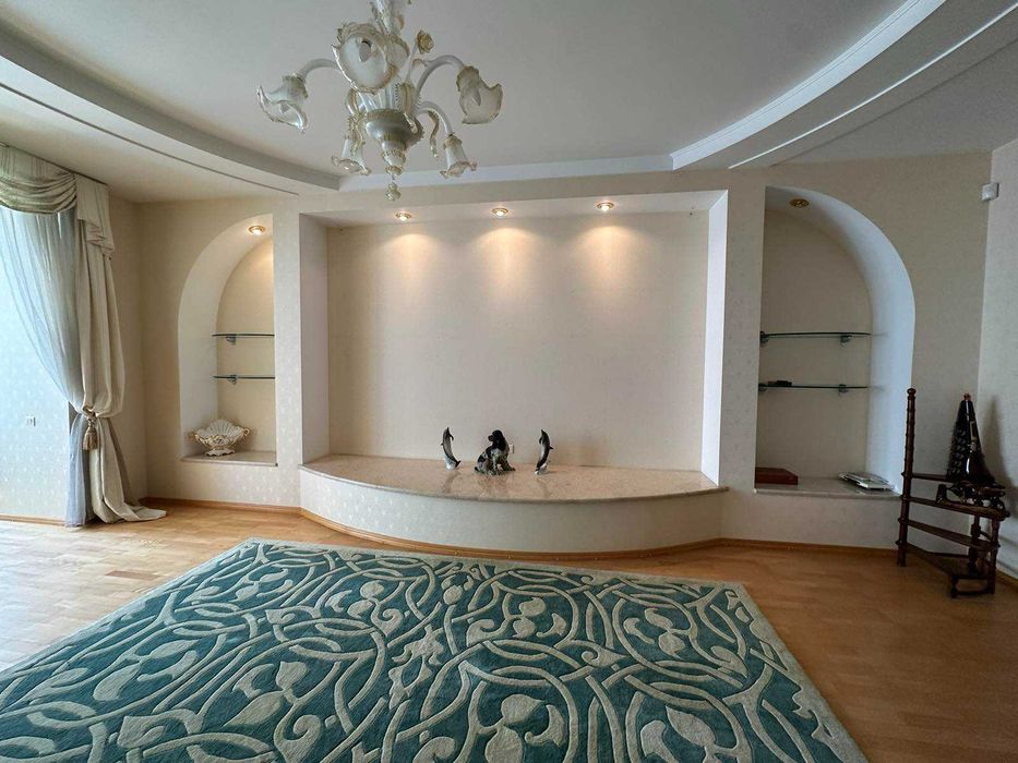 3-rooms apartment apartment by the address st. Kulikovo pole pl Oktyabrskoy revolyutsii pl (area 143 m²) - Atlanta.ua - photo 2