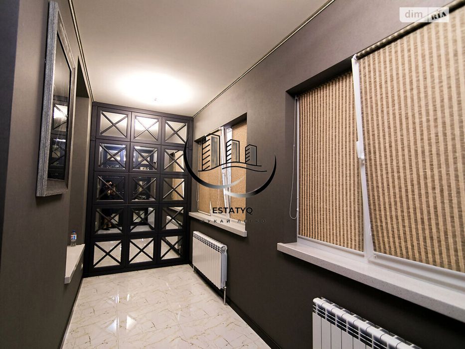 Здам 5 кімнатні апартаменти, Центр