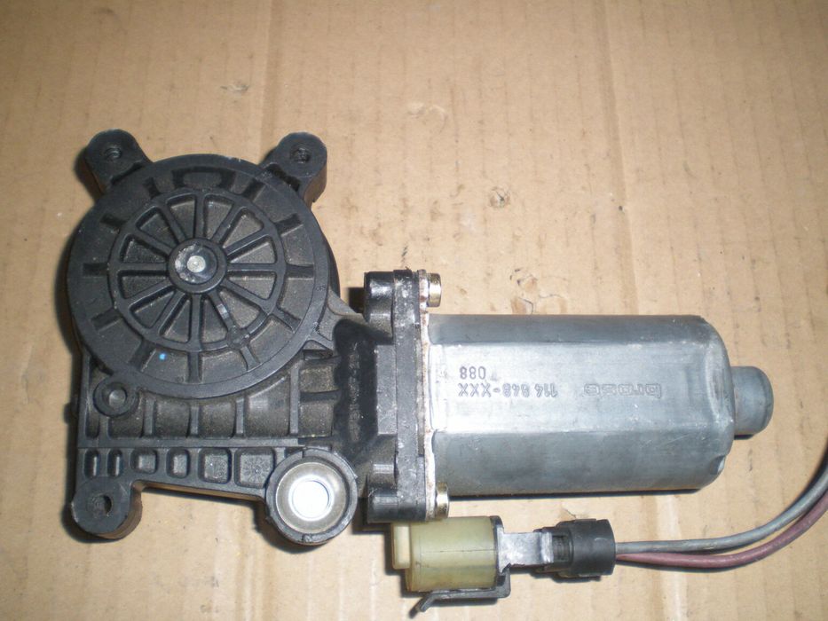 Motor vidro frente direito RENAULT Clio II (BB0/1/2_, CB0/1/2_)