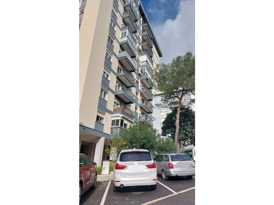 T3 Carnaxide, em Carnaxide, disponivél em fevereiro