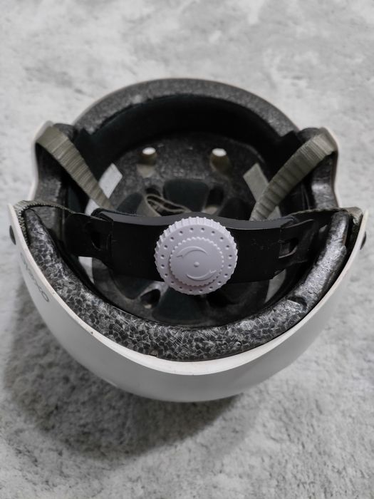 Kask OXELO 55-58cm uniwersalny na rower deskę czy rolki