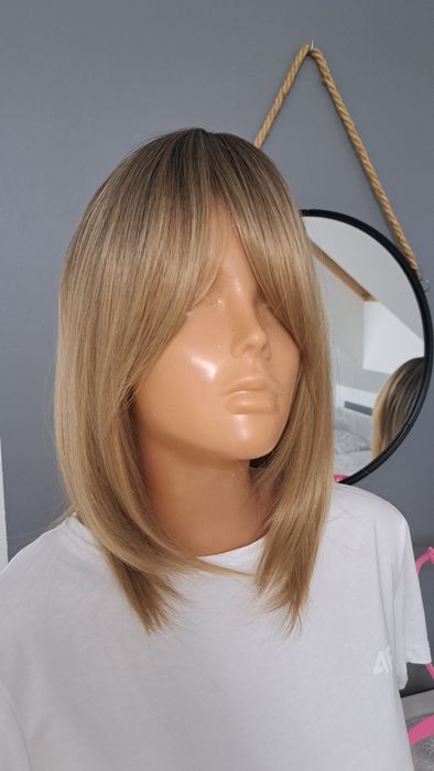 Peruka blond naturalny wyglad