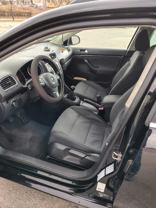 VW Golf VI  1,6tdi у дуже гарному стані