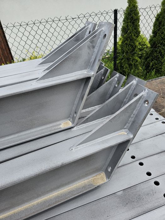 Konstrukcja hala garaż magazyn dźwigary słupy ocynk 10x20x4 IPE200 transport.