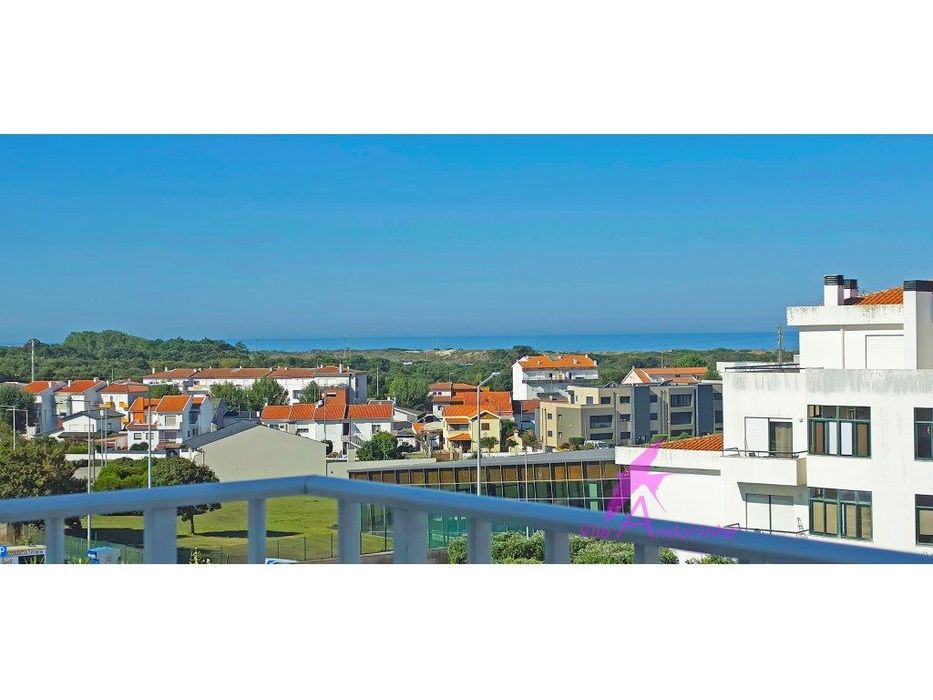 Apartamento T3 com Vista Mar, Garagem e Sótão - Vila Praia de Âncora