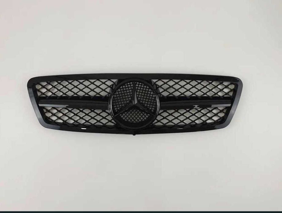 Решетка рад. AMG ст.SL BLACK Chrome Full BLACK Full CHROME Mercedes-Benz C-Class W203 00-07год.