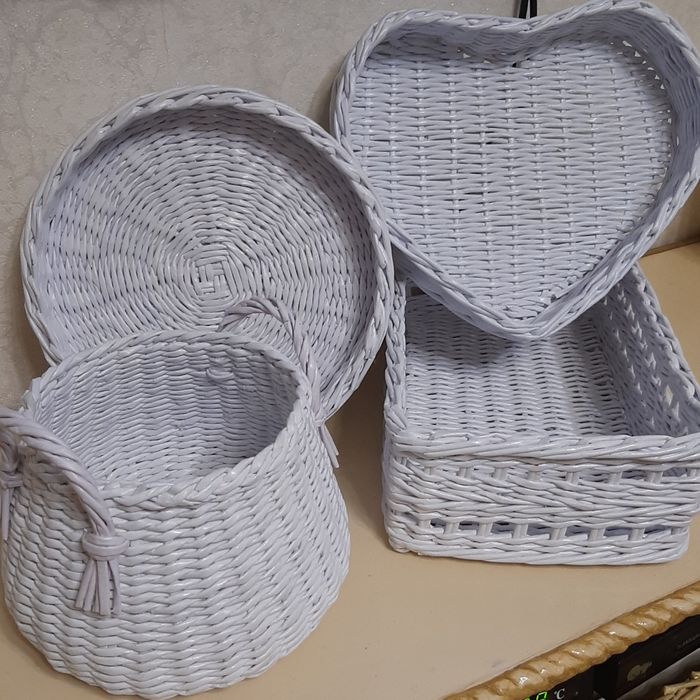 Плетеные  корзинки для водохреща, короба, шкатулки