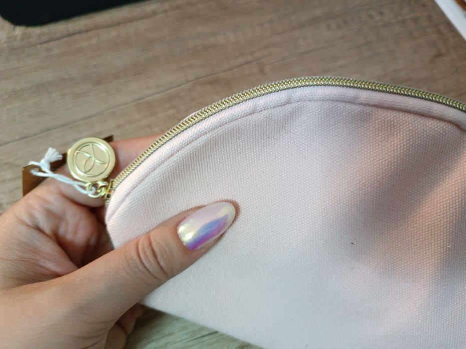 Kosmetyczka pudrowy róż