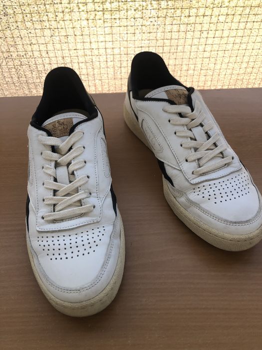 Ténis Wado vegan branco e preto
