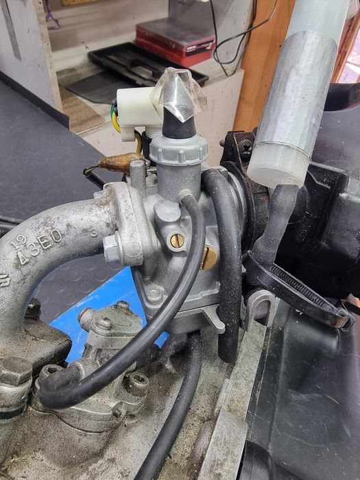 Двигун Сузукі лец 2