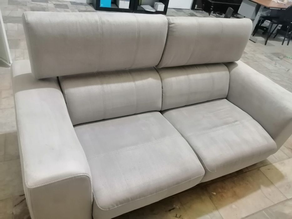 Sofá 02 Lugares em Microfibra