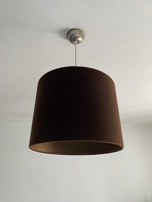 Candeeiro de Teto com Abajur grande